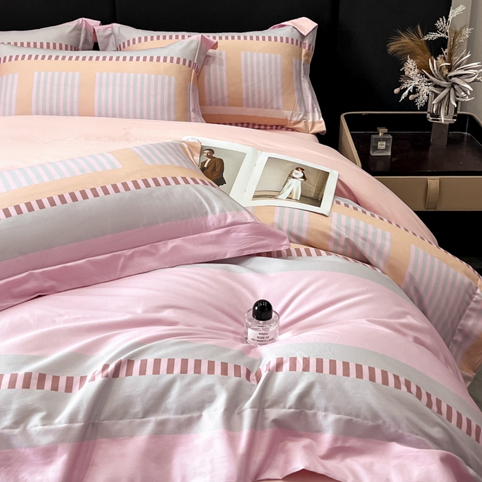 91家纺网 家纺一手货源 找家纺 新方向 2025新款全棉长绒棉数码印花四件套-布拉格之恋 布拉格之恋-桃粉