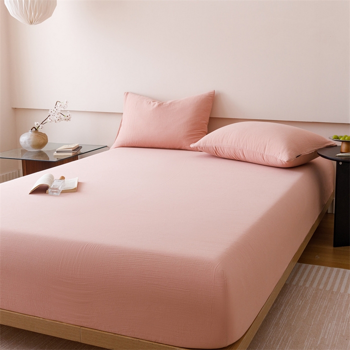 91家纺网 家纺一手货源 找家纺 趣色家纺 2025新款全棉皱皱纱单床笠 珊瑚粉