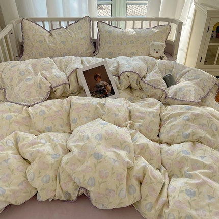 91家纺网 家纺一手货源 找家纺 三朵 2025新款全棉双层纱三角针四件套 郁金花海