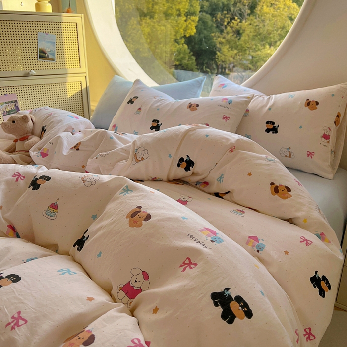 91家纺网 家纺一手货源 找家纺 2025耀达新款舒适水洗棉印花四件套 狗狗日记-印花