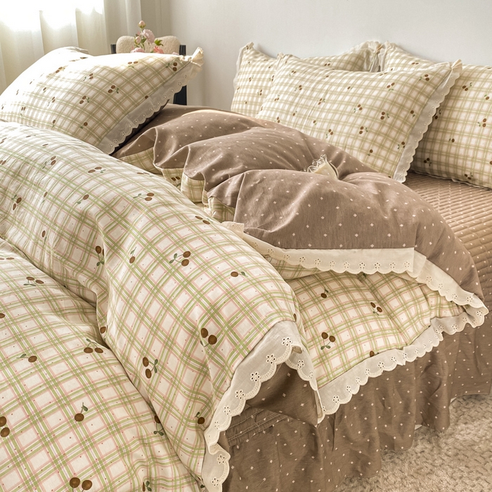 91家纺网 家纺一手货源 找家纺 梦可莱家居 2025新款全棉韩版蕾丝边床盖四件套 樱桃节