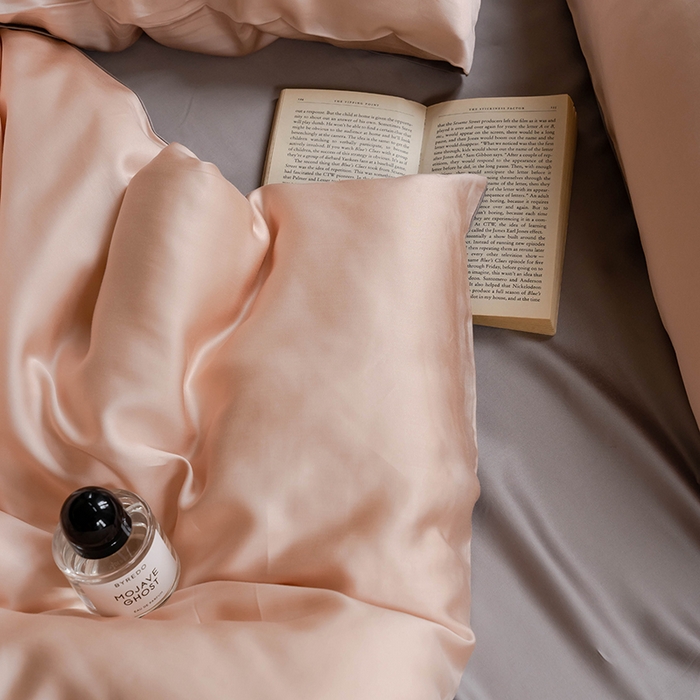 91家纺网 家纺一手货源 找家纺  沐晴家纺 2025春夏新款纯色兰精天丝四件套双拼单被套单床笠床单枕套 月光色-岩石灰