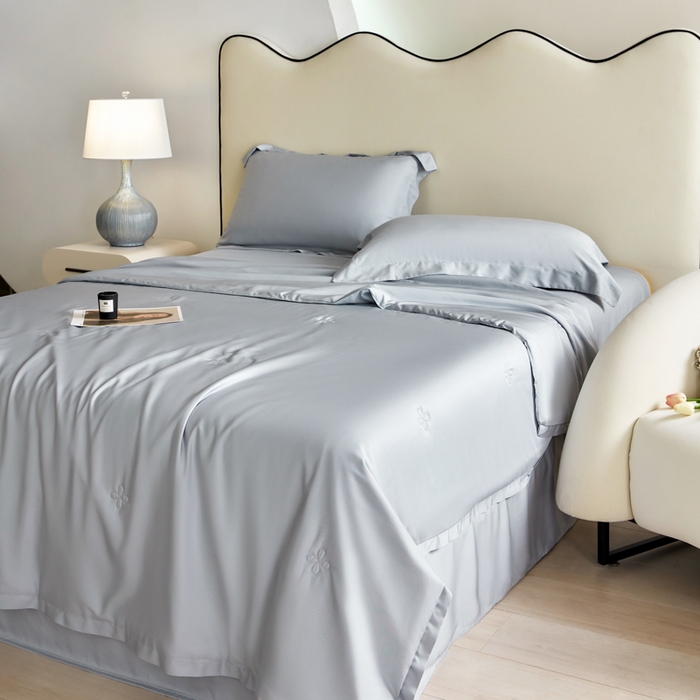 91家纺网 家纺一手货源 找家纺 天瑜家纺 2025新款纯色天丝夏被 浅灰