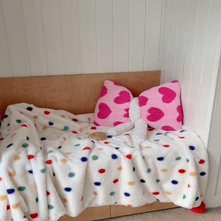 桔子家纺 2025新款蝴蝶结抱枕 粉爱心蝴蝶结