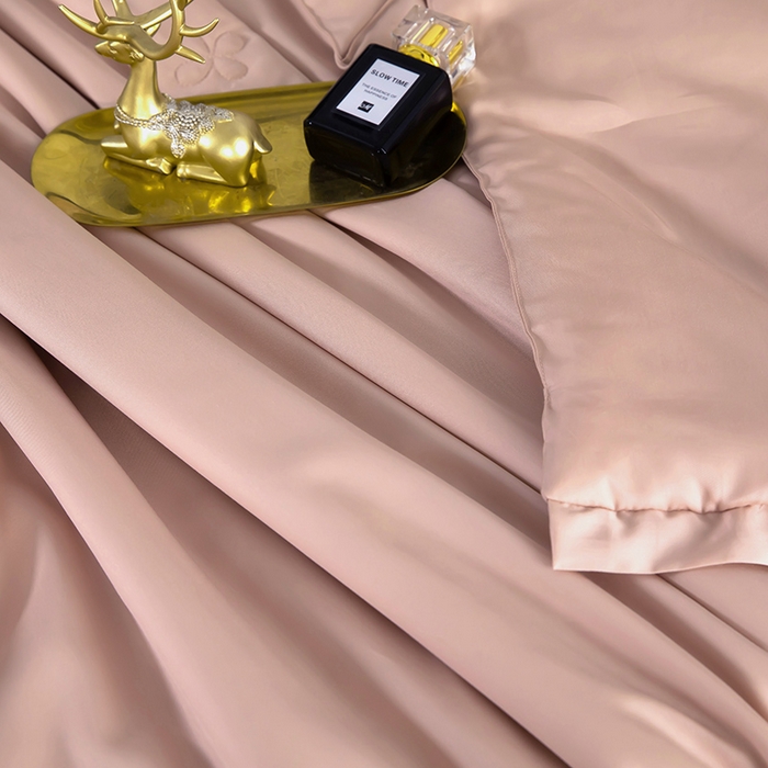 91家纺网 家纺一手货源 找家纺 天瑜家纺 2025新款纯色天丝夏被 纯豆沙