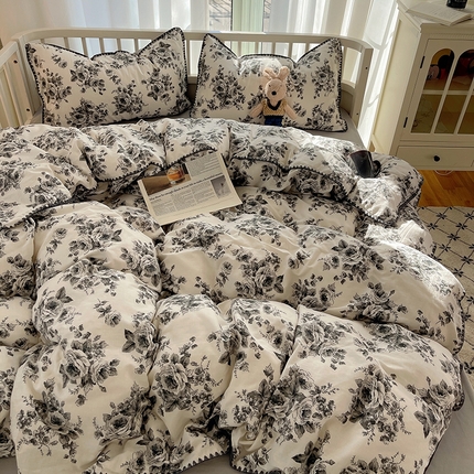 91家纺网 家纺一手货源 找家纺 三朵 2025新款全棉双层纱三角针四件套 如颜