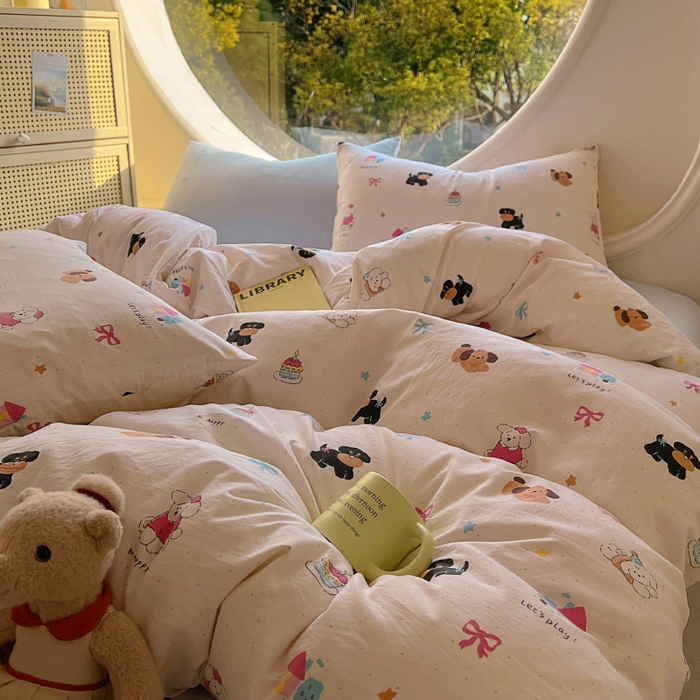 91家纺网 家纺一手货源 找家纺 2025耀达新款舒适水洗棉印花四件套 狗狗日记-印花