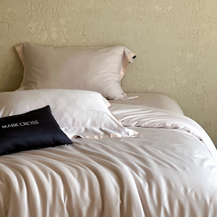 91家纺网 家纺一手货源 找家纺 佳汐蓝家纺  2025新款灵动撞色飞边100支超细旦天丝棉四件套 珍珠灰