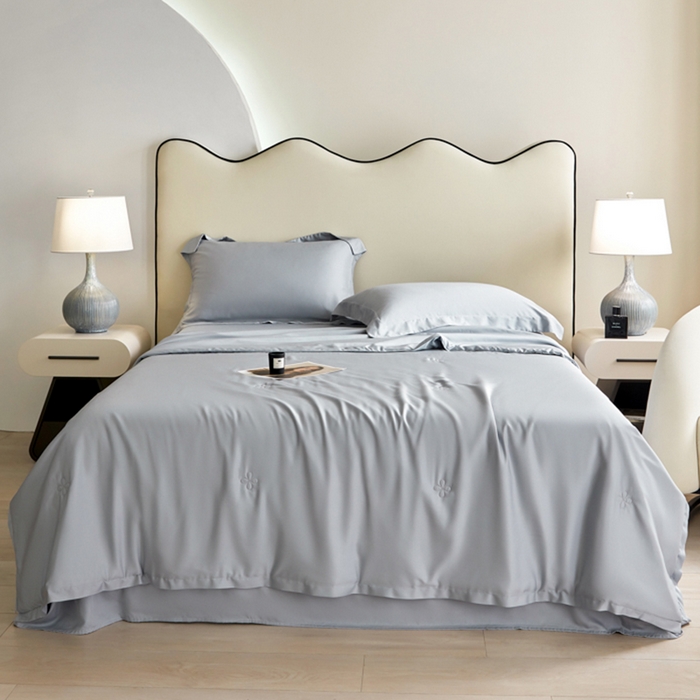 91家纺网 家纺一手货源 找家纺 天瑜家纺 2025新款纯色天丝夏被 浅灰