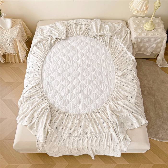 91家纺网 家纺一手货源 找家纺 十个点2025新款针织棉 夹棉床笠式床裙床头罩系列  茶言观色