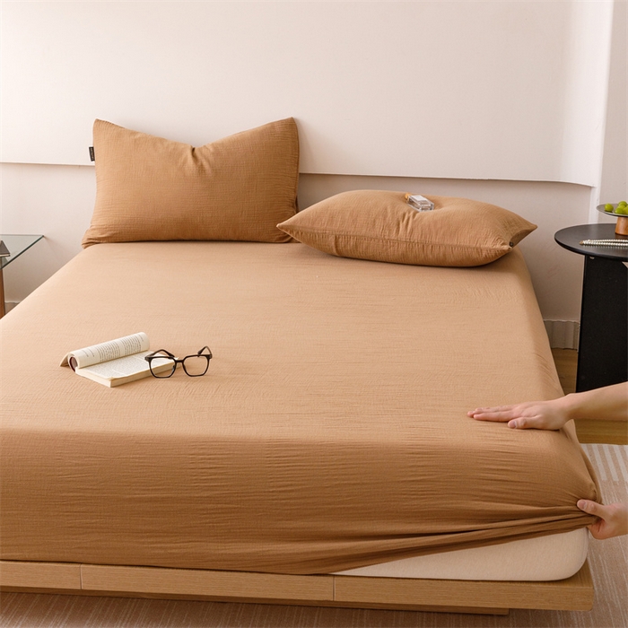 91家纺网 家纺一手货源 找家纺 趣色家纺 2025新款全棉皱皱纱单床笠 摩卡