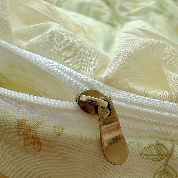 91家纺网 家纺一手货源 找家纺 美梦家纺 2025新款A类全棉13372花边床盖四件套-白边 白边-萱草