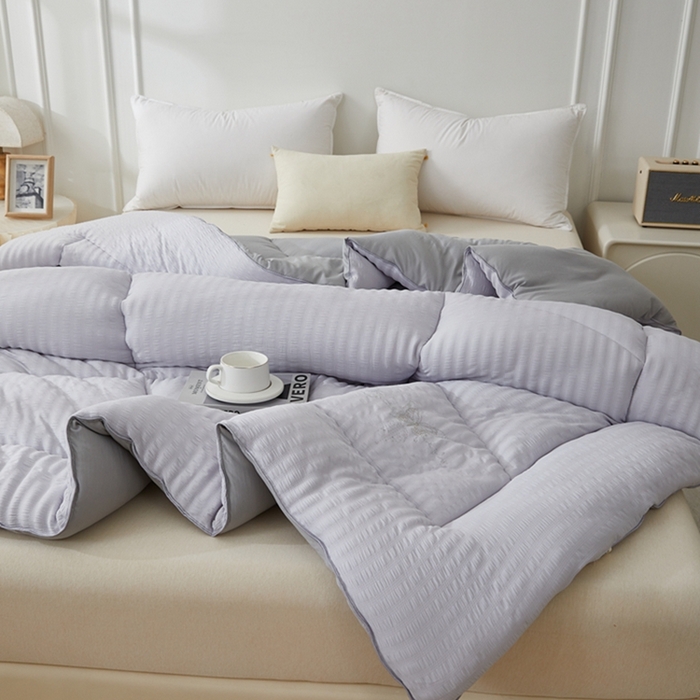 91家纺网 家纺一手货源 找家纺 （总）招财狼 2025新款抗菌皱皱纱水洗棉绒冬被