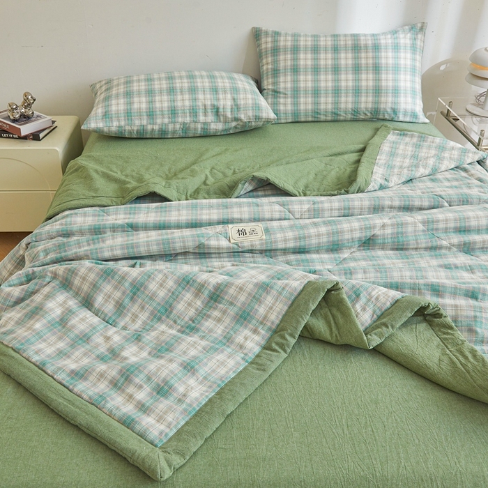 91家纺网 家纺一手货源 找家纺 爱屋及屋  2025新款无印风被子被芯夏凉被空调被 莱茵绿