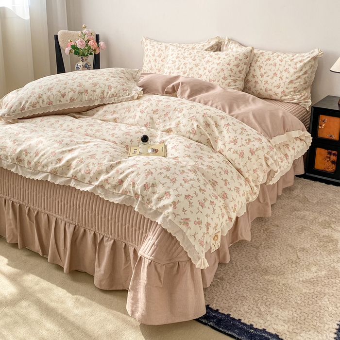 91家纺网 家纺一手货源 找家纺 梦可莱家居 2025新款全棉韩版蕾丝边床盖四件套 美可可