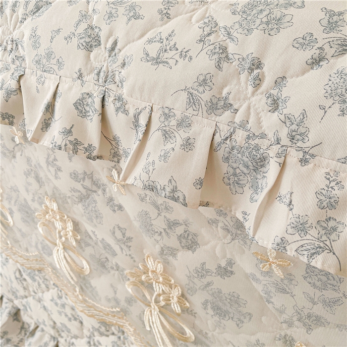 91家纺网 家纺一手货源 找家纺 十个点2025新款亲肤夹棉床头罩 靘芲（qinghua）