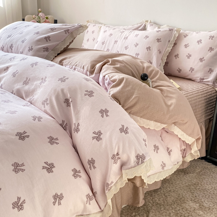 91家纺网 家纺一手货源 找家纺 梦可莱家居 2025新款全棉韩版蕾丝边床盖四件套 蝴蝶结