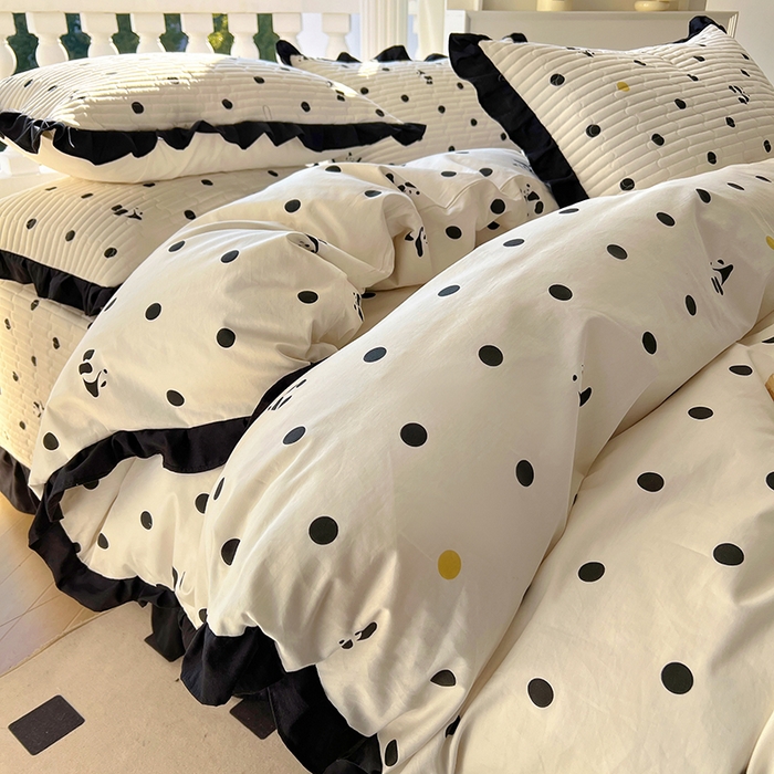 91家纺网 家纺一手货源 找家纺 美梦家纺 2025新款A类全棉13372花边床盖四件套-黑边 敦敦熊