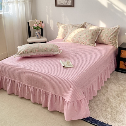 91家纺网 家纺一手货源 找家纺 梦可莱家居 2025新款全棉韩版蕾丝边床盖四件套 玫瑰