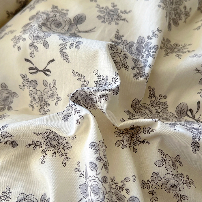 91家纺网 家纺一手货源 找家纺 美梦家纺 2025新款A类全棉13372花边床盖四件套-黑边 浮绘花影