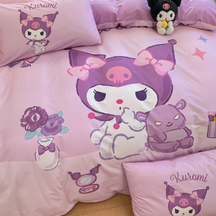 91家纺网 家纺一手货源 找家纺 金爱家 2025新款纯棉数码印花大阪三丽鸥四件套 D化妆库洛米