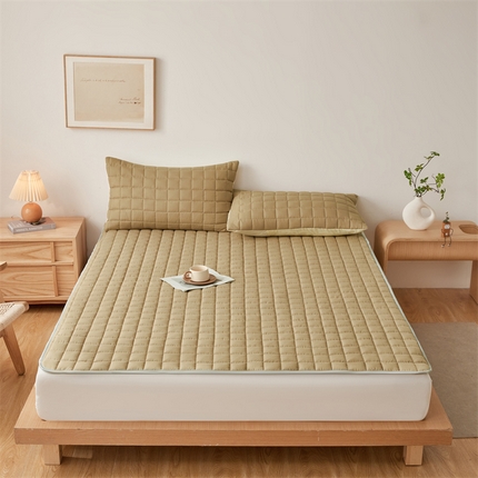 91家纺网 家纺一手货源 找家纺 兄弟坊 水洗原棉夹棉床垫 床褥 床护垫 学生床垫 小方格-棕色