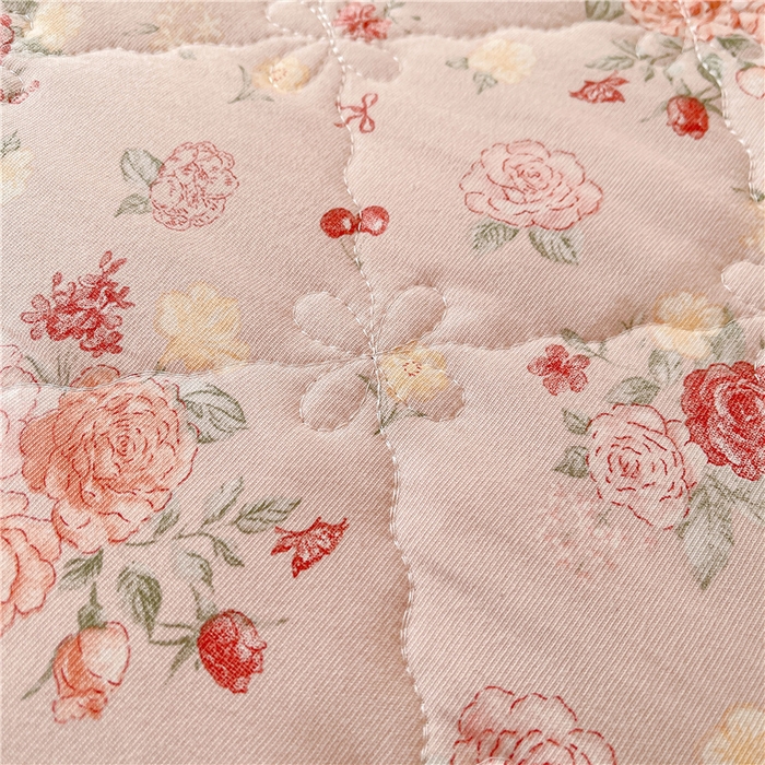 91家纺网 家纺一手货源 找家纺 十个点2025新款针织棉 夹棉床笠式床裙床头罩系列  锦簇玫瑰