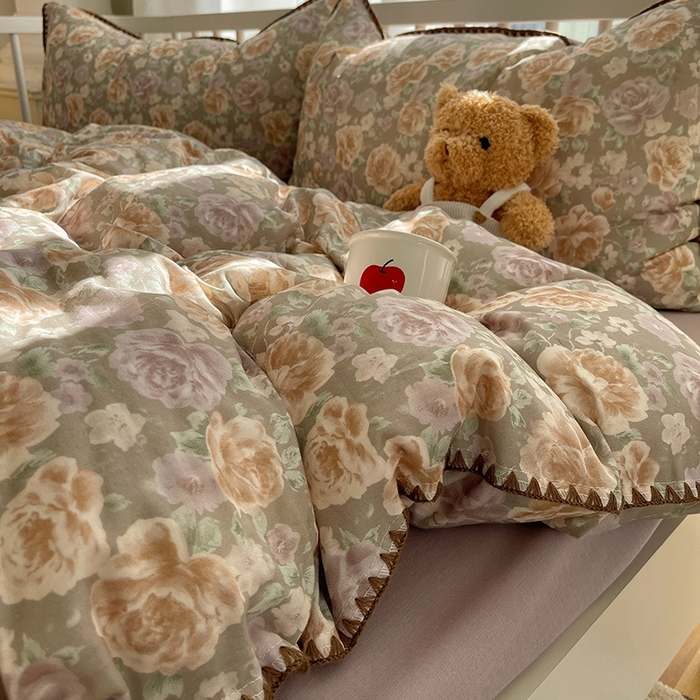 91家纺网 家纺一手货源 找家纺 三朵 2025新款全棉双层纱三角针四件套 花无优咖