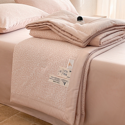 一加一家纺2025新款A类全棉三层纱色织提花大豆夏被四件套 叶茂--粉