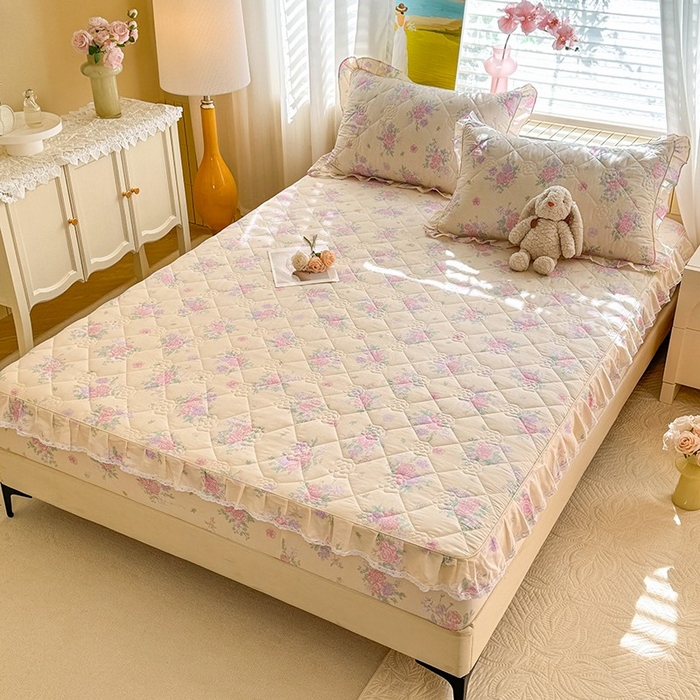 91家纺网 家纺一手货源 找家纺 美达家纺 2025新款全棉印花夹棉床笠 幽香私语黄