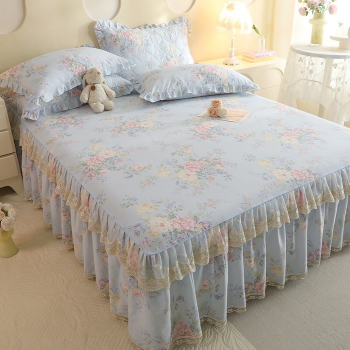 91家纺网 家纺一手货源 找家纺 美达家纺 2025新款全棉印花单床裙 栀夏海棠-蓝