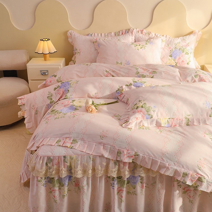 91家纺网 家纺一手货源 找家纺 美达家纺 2025新款全棉印花床裙四件套 绮梦花源