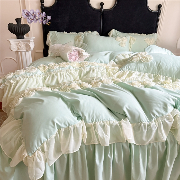 91家纺网 家纺一手货源 找家纺 富盛家纺 2025新款水洗亲肤棉盘花刺绣床裙款四件套公主风四件套甜蜜蜜系列 甜蜜蜜-绿