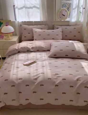 91家纺网 家纺一手货源 找家纺 清雅福 2025全棉13372小清新四件套和单被套早春系列第二批--四件套 喵小喵·咖