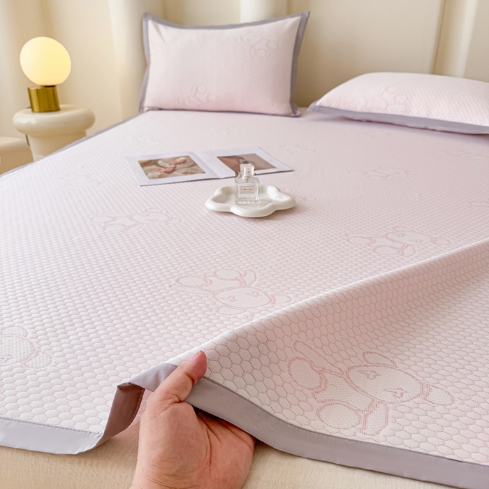 91家纺网 家纺一手货源 找家纺 小萌虎 2025新款冰豆豆凉席 凉席款 粉玉