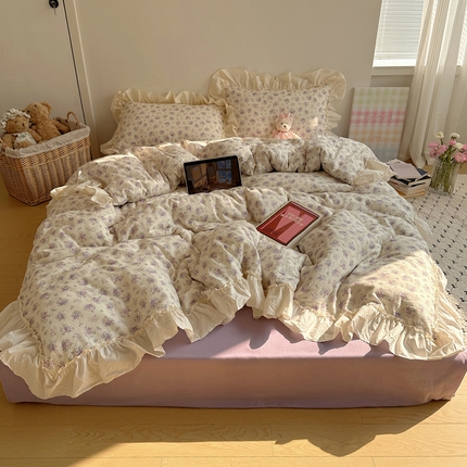 91家纺网 家纺一手货源 找家纺 （总）六巷胡同 2025新款韩系博主风花边款小碎花A类全棉双层纱四件套