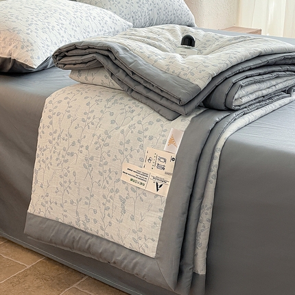 一加一家纺2025新款A类全棉三层纱色织提花大豆夏被四件套 浅草--灰