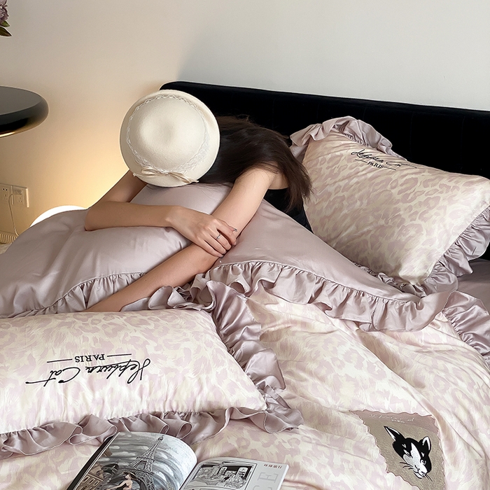 91家纺网 家纺一手货源 找家纺 （总）赫帛 2025新款赫本猫联名系列四件套-豹纹猫咪