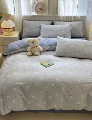 91家纺网 家纺一手货源 找家纺 清雅福 2025全棉13372小清新四件套和单被套早春系列第二批--四件套 小狗宝莉·蓝