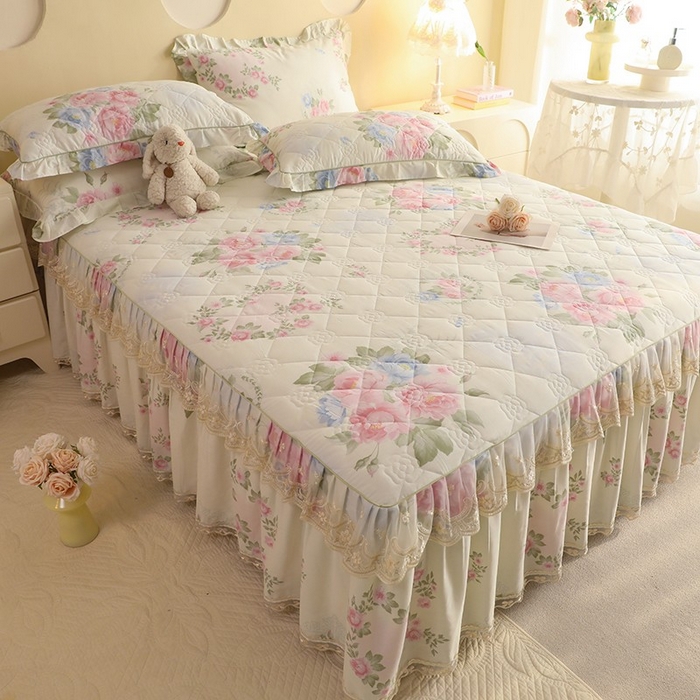 91家纺网 家纺一手货源 找家纺 美达家纺 2025新款全棉印花夹棉床裙 法尔曼玫瑰