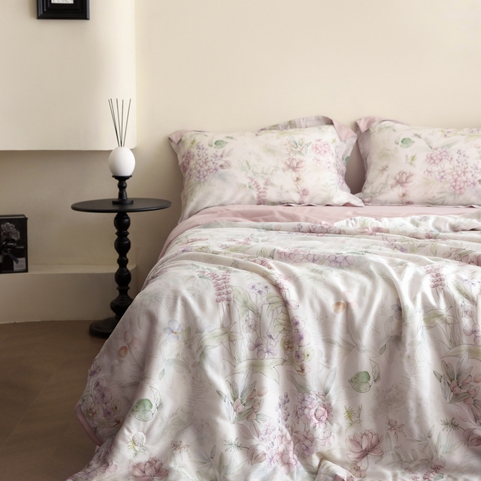 91家纺网 家纺一手货源 找家纺 黛舒家居 2025新款天丝印花夏被四件套 繁花枝恋