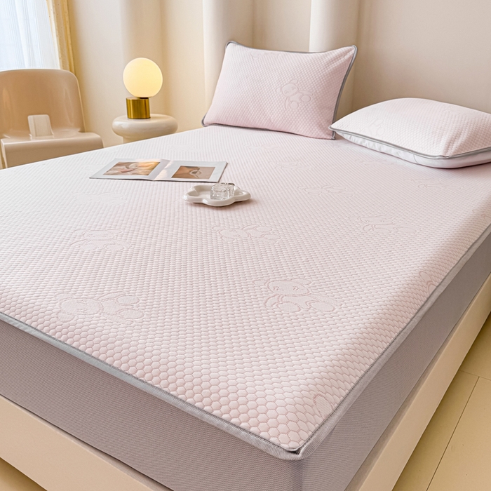 91家纺网 家纺一手货源 找家纺 小萌虎 2025新款冰豆豆凉席 床笠款 粉玉