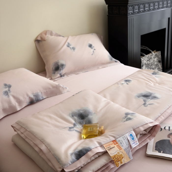 91家纺网 家纺一手货源 找家纺 黛舒家居 2025新款天丝印花夏被四件套 风栖