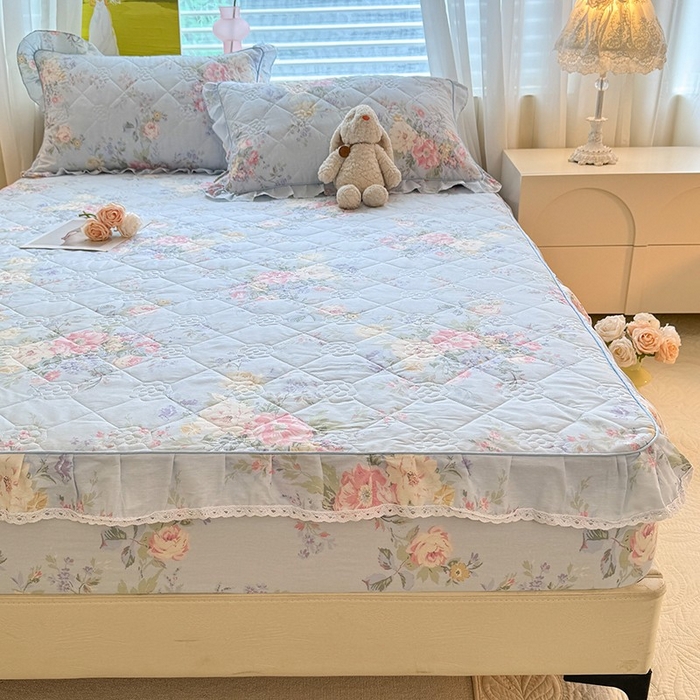 91家纺网 家纺一手货源 找家纺 美达家纺 2025新款全棉印花夹棉床笠 栀夏海棠-蓝