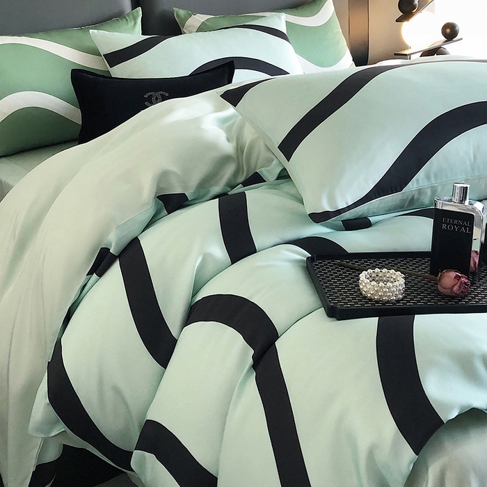 91家纺网 家纺一手货源 找家纺 立奥被业 2025年新款100%兰精天丝四件套天丝数码印花四件套 条纹蓝