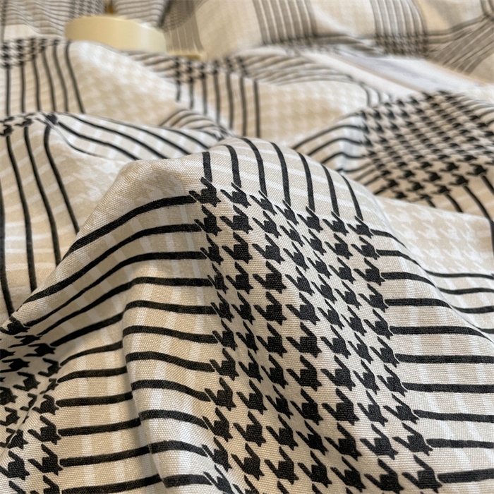 91家纺网 家纺一手货源 找家纺 盛秋家纺 2025新款水洗棉格子系列四件套罗格+中灰