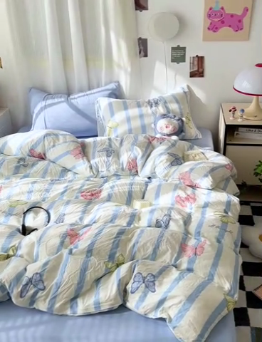 91家纺网 家纺一手货源 找家纺 仟人梦 2025新款水洗棉印花四件套 蝶舞轻盈