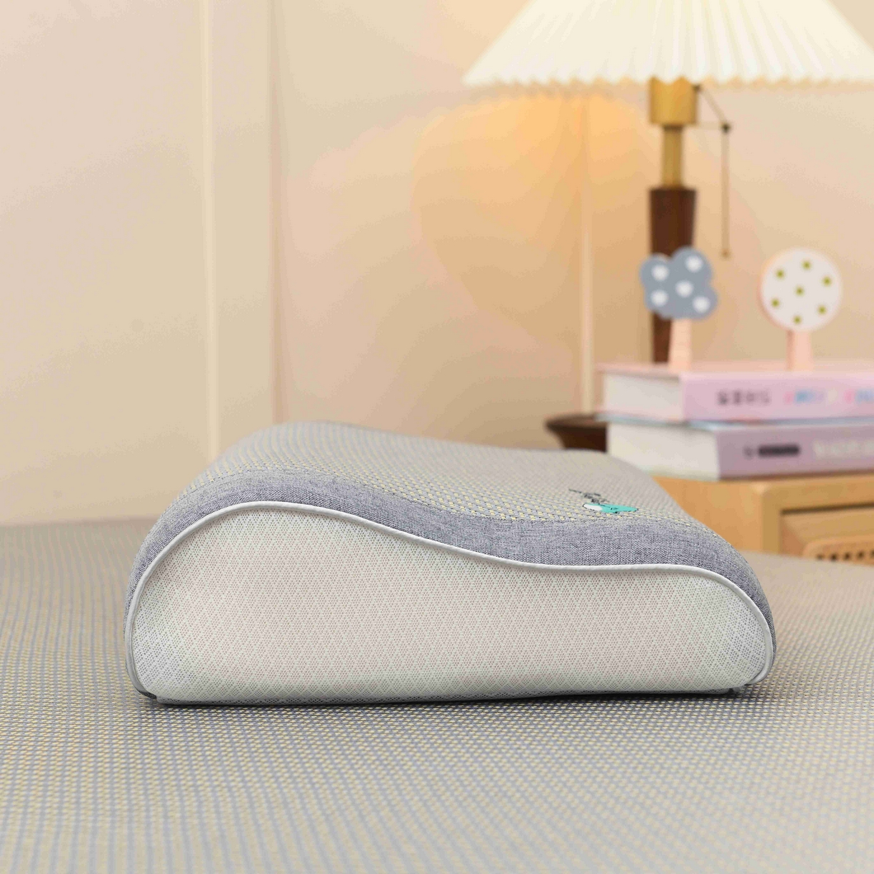 91家纺网 家纺一手货源 找家纺 小猫派 2025新款夏季冰藤乳胶枕套乳胶枕头套儿童记忆枕芯套 单枕套–冰藤小鲸鱼