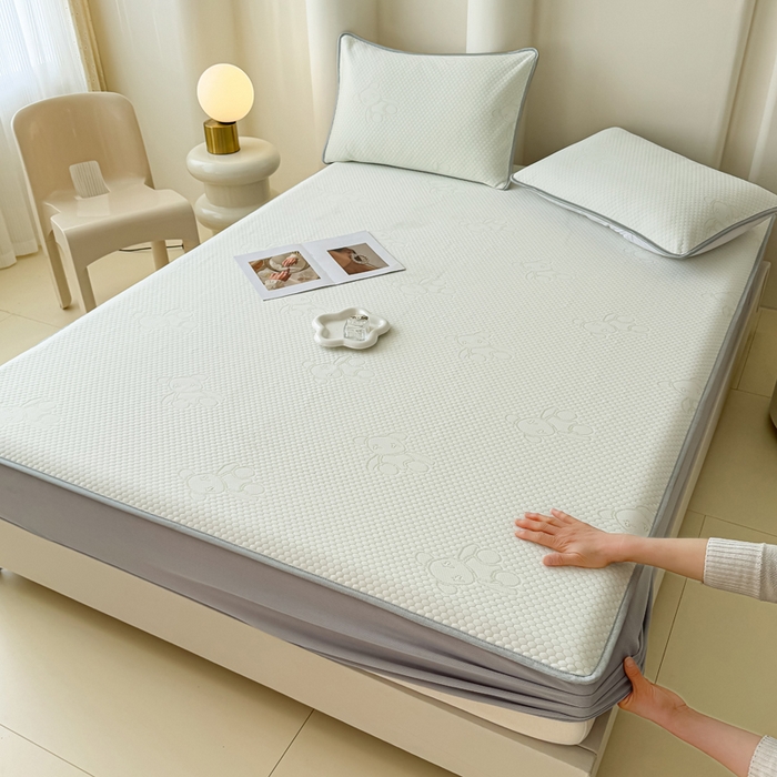 91家纺网 家纺一手货源 找家纺 小萌虎 2025新款冰豆豆凉席 床笠款 果绿