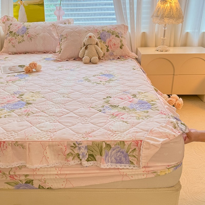 91家纺网 家纺一手货源 找家纺 美达家纺 2025新款全棉印花夹棉床笠 绮梦花源